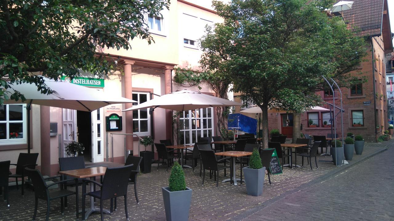 Hotel Loewensteiner Hof Haus Am Neuplatz Wertheim Bagian luar foto