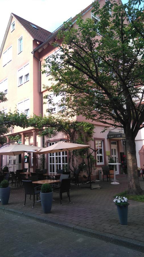 Hotel Loewensteiner Hof Haus Am Neuplatz Wertheim Bagian luar foto